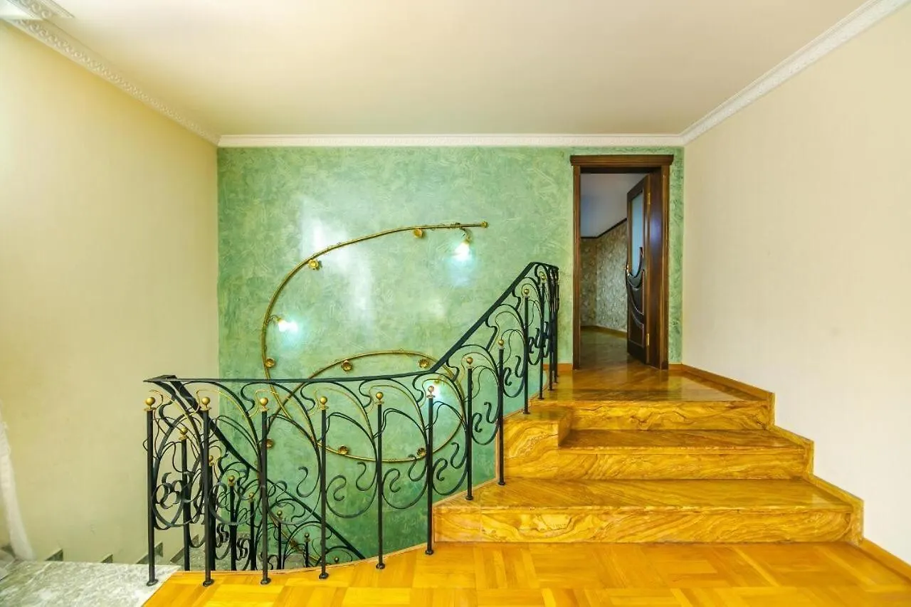 Apartment On Mcdonald'S Baku Azerbaijan